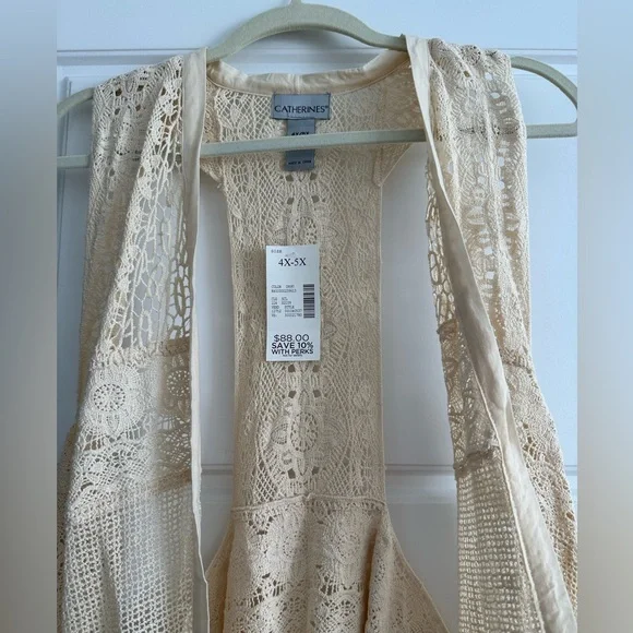 Women’s plus size beautiful lace vest. 4X/5X brand new never worn. - Picture 3 of 14
